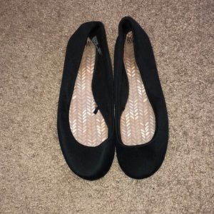 Black Ballet Flats